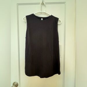 Lululemon muscle tee